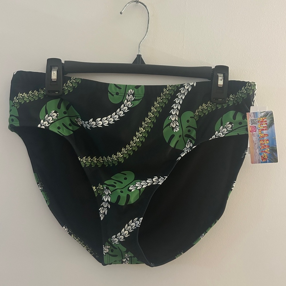 Hula Bay Pakalana Lei Bottom